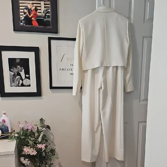 VILA Cream Tailored Suit, Size M - Picture 2 of 8